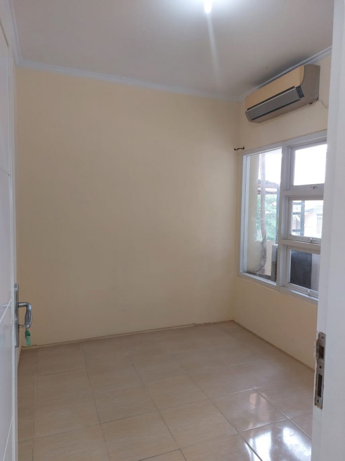 Rumah Dijual di Taman Simpruk Sriwijaya Lippo Cikarang